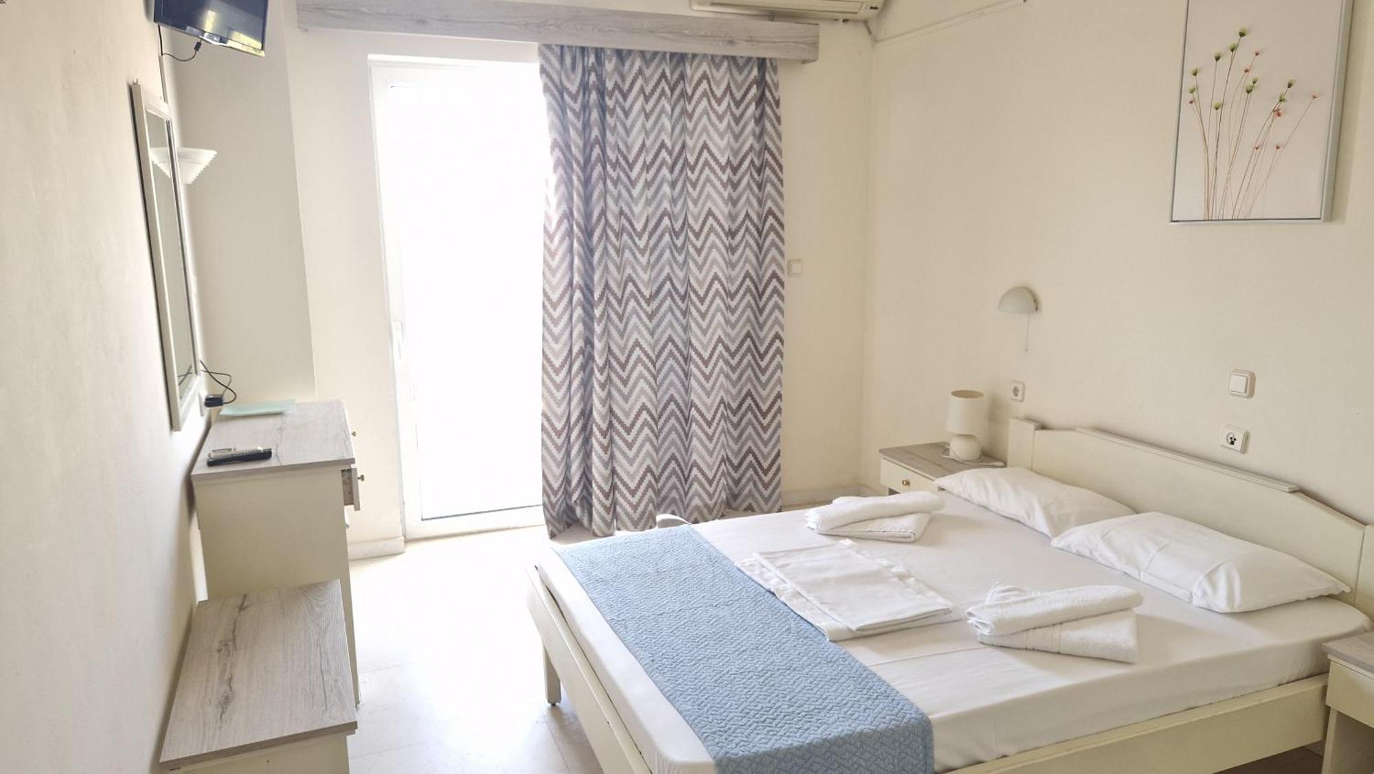 Regina Hotel Kíssamos Chambre photo