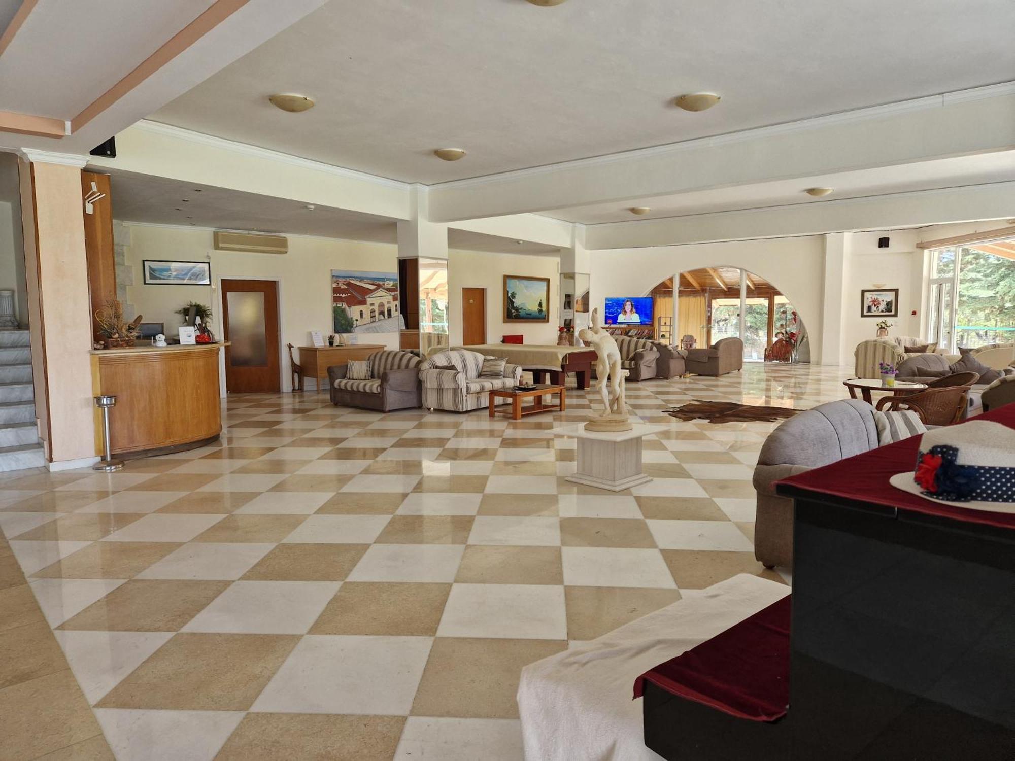 Regina Hotel Kíssamos Extérieur photo