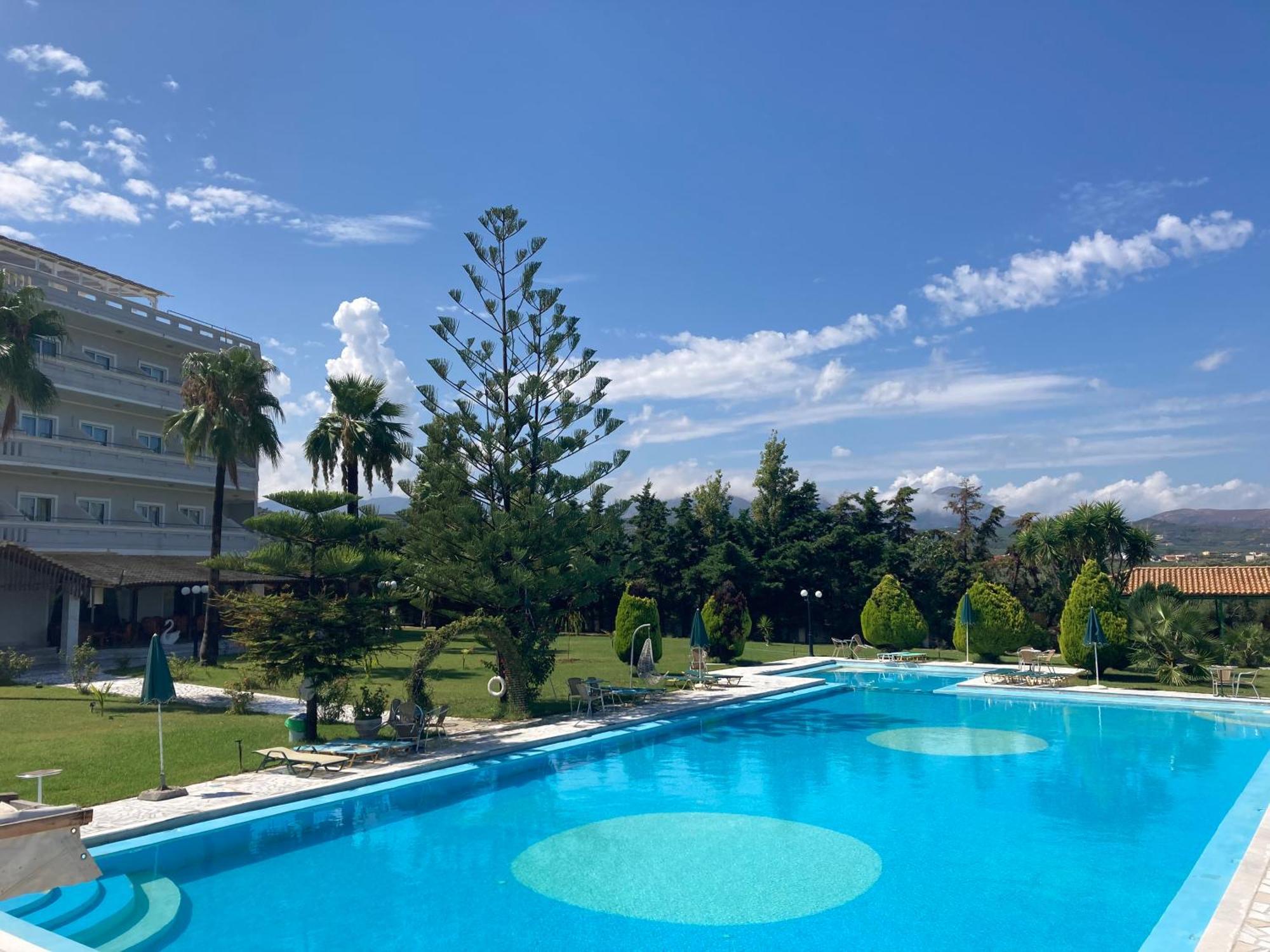 Regina Hotel Kíssamos Extérieur photo
