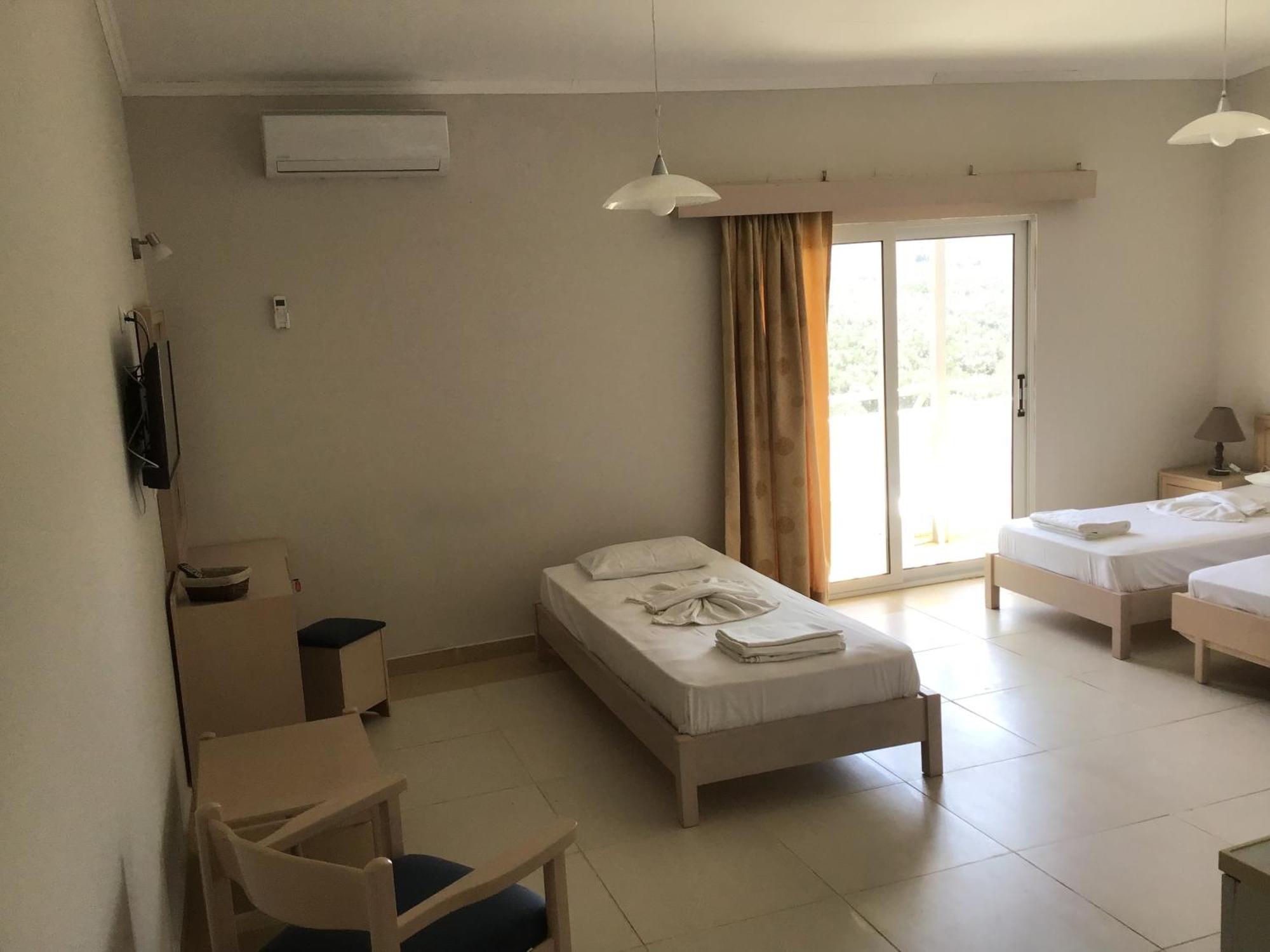 Regina Hotel Kíssamos Chambre photo